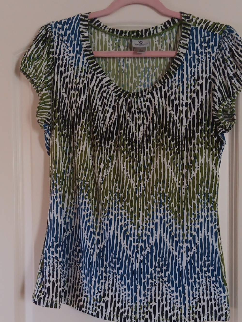 Worthington Green, Blue & Black Abstract Short Sleeve V‑Neck Top